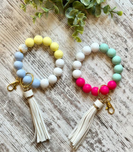 Load image into Gallery viewer, Silicone Wristlet Keychain ✨