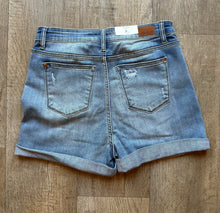 Load image into Gallery viewer, Light Wash Slightly Distressed Judy Blue Shorts