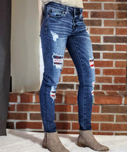 Load image into Gallery viewer, KanCan Plaid Patch Jeans