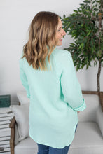 Load image into Gallery viewer, Mint Beach Longsleeve Button Up